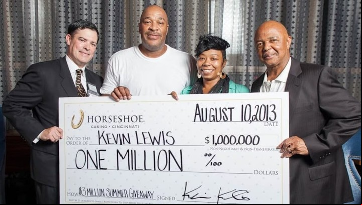 Kevin Lewis recibió 1 millón de dólares de un casino en Estados Unidos. Foto: ABC