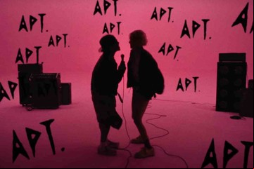 ¿Qué significa APT? La historia detrás del estribillo más pegadizo del verano