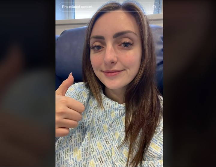 La mujer tuvo que acudir al hospital para hacerse una resonancia magnética. Foto: Jade-Marie Clark/Via TikTok.