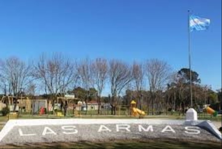 Las Armas, en el partido de Maipú, a 300 km de Buenos Aires.