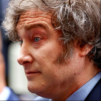 Nuevo informe y alerta: qué dice la encuesta que peor le da a Javier Milei
