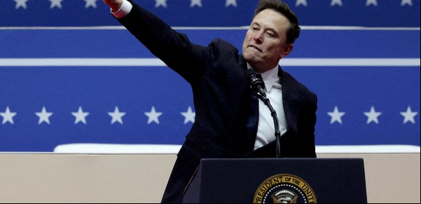 Elon Musk coquetea con la extrema derecha y se convierte en la gran amenaza para las democracias europeas