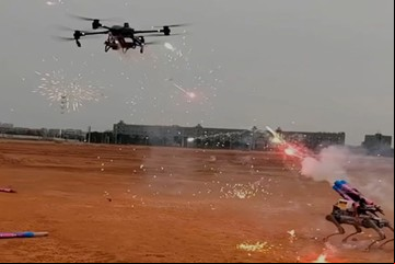 Filmaron el increíble combate entre un dron y un perro robot