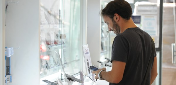 Menos impuestos y más importados: bajaron hasta 34% los precios de la electrónica y de los electrodomésticos