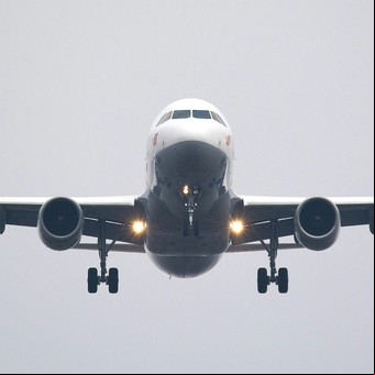 Estas son las principales causas de inseguridad en los aviones: por qué viajar podría ser más peligroso