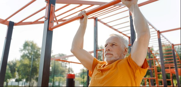 ¿Frágil a los 50? Un síndrome cada vez más frecuente y pruebas fáciles para detectarlo