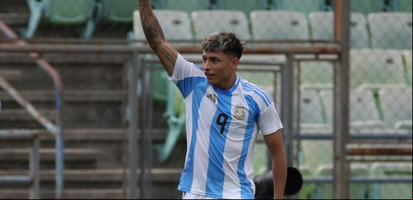 Agustín Ruberto se rompió la rodilla izquierda en el Sudamericano Sub 20, y la Selección y River sufren por la lamentable noticia