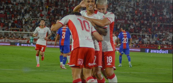Huracán ganó por primera vez en el Torneo Apertura y dejó sin nada a Tigre