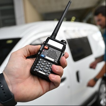 Crecen los casos de robos con inhibidores: la modalidad "llave" para abrir los autos de las víctimas y entrar a sus casas