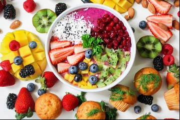 Es rica en proteínas y mejora los músculos: esta es la fruta que recomiendan consumir después de los 45 años