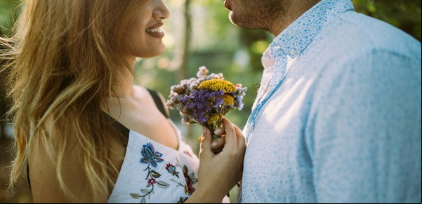 ¿Recibir flores mejora la salud mental?: nuevo hallazgo científico
