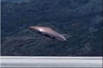 Revuelo en Ushuaia: turistas aseguran haber visto un OVNI en el Canal de Beagle, pero un experto lo puso en duda
