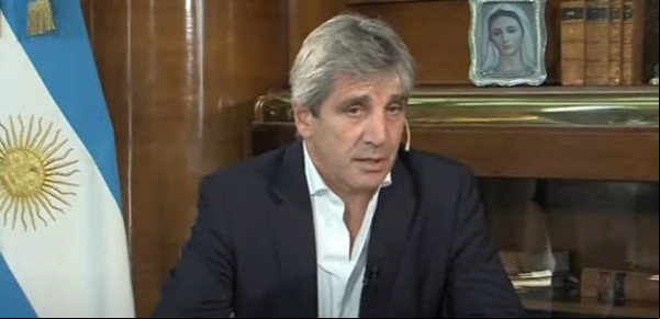 "No hubo dolo, ni delito, ni corrupción": Luis Caputo salió a defender a Javier Milei y dijo que pone las manos en el fuego por él ante el escándalo cripto