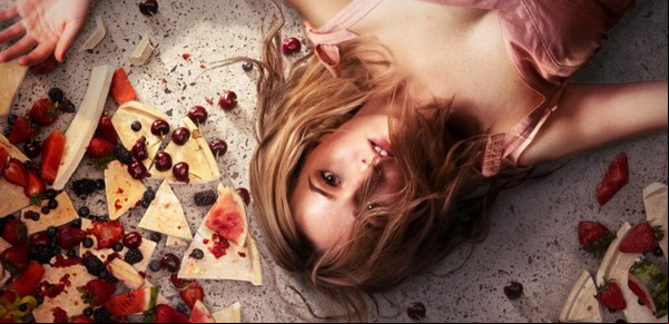 Vinagre de manzana, la serie de Netflix que está en boca de todos: la historia de la influencer que se inventó un cáncer