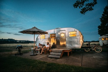 Este pueblito bonarense tiene un camping a la vera del Río Salado: cuál es y cómo visitarlo