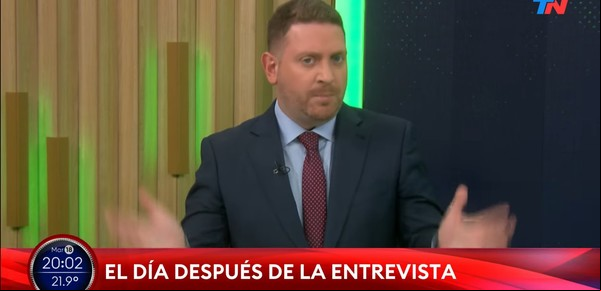 El descargo de Jonatan Viale en TN: "Me faltó firmeza para mandarlo a la mierda a Santiago Caputo"