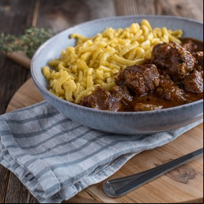 Goulash con spaetzle