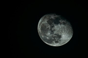 Eclipse lunar total 2025: las mejores aplicaciones para verlo en vivo desde tu celular