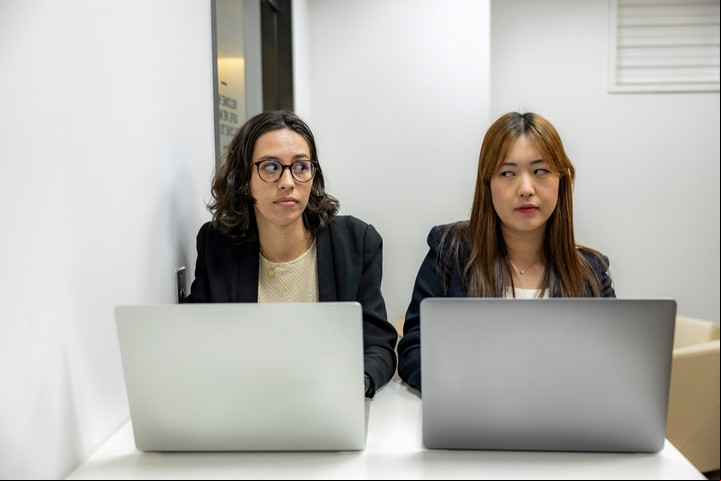 Géminis fue elegido como el singo más irritante del Zodiaco, según la IA. Foto: Unsplash.