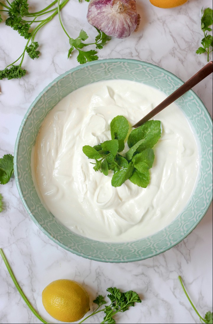 Yogur griego: una excelente opción para mejorar la digestión sin sacrificar sabor ni nutrición. Foto: Unsplash.