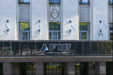 Denuncian el cierre de más de 80 dependencias de ARCA de todo el país