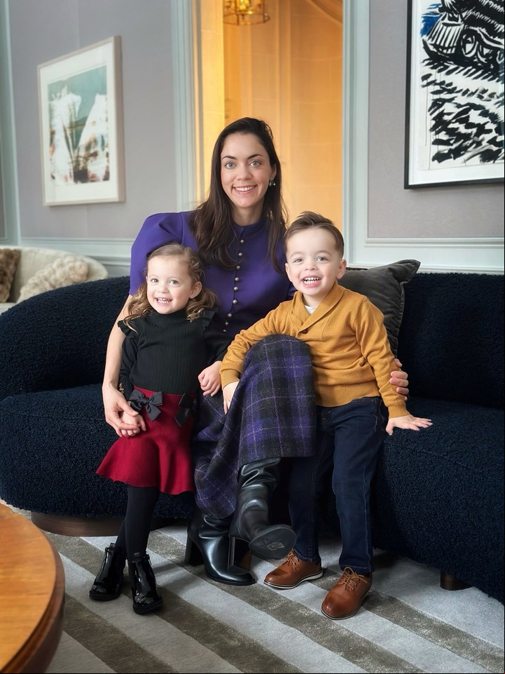 Shivon Zilis, con dos de los hijos que comparte con Elon Musk.