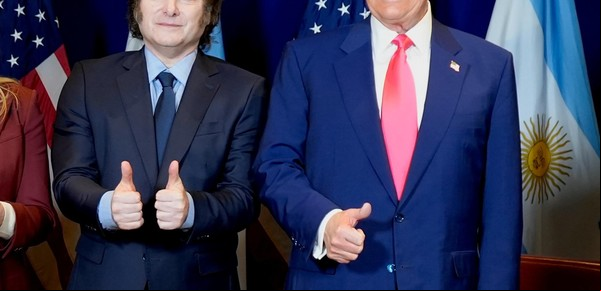 Javier Milei y sus medidas, EN VIVO: el fuerte elogio al Presidente del medio más "trumpista" del mundo por los aranceles