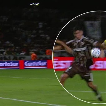 Polémica gigante en Vicente López: Defensa aguantó el triunfo, pero Lamolina no le dio un penal a Platense pese a chequearlo en el VAR