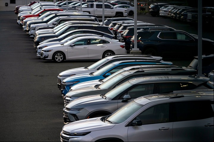 Los aranceles a productos de Canadá y México podrán aumentar los precios de los autos en Estados Unidos. Foto: BLOOMBERG
