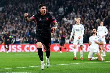 Enzo Fernández marcó un golazo para el triunfo de Chelsea, que intenta festejar en Europa, aunque sea en la Conference League