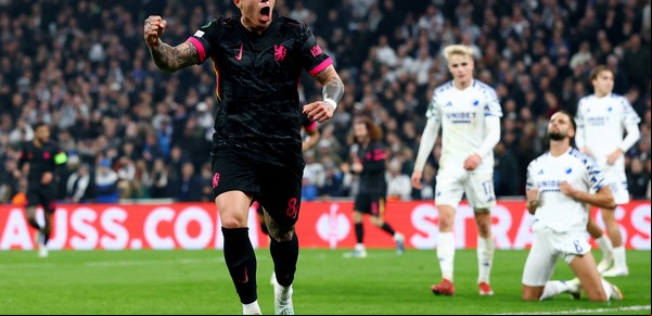 Enzo Fernández marcó un golazo para el triunfo de Chelsea, que intenta festejar en Europa, aunque sea en la Conference League
