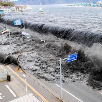 Unas 300.000 personas podrían morir en Japón si se produce un megaterremoto, según un informe oficial