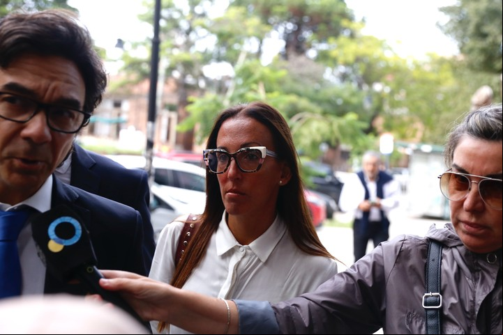 La llegada de la psiquiatra Agustina Cosachov. Foto: Francisco Loureiro