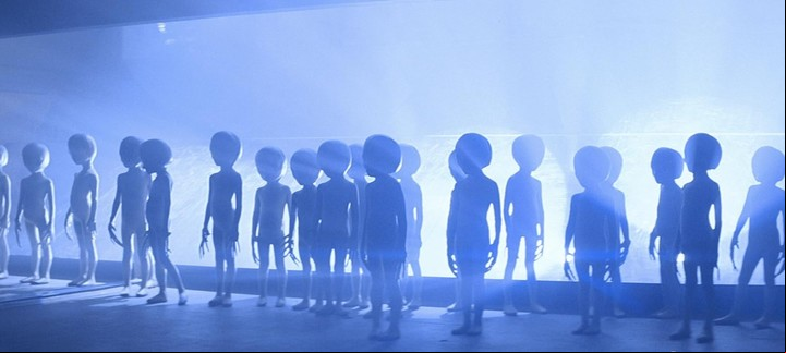 Las cinco notas con las que los extraterrestres se comunican con los humanos fueron creadas por John Williams y Spielberg, después de cientos de pruebas.