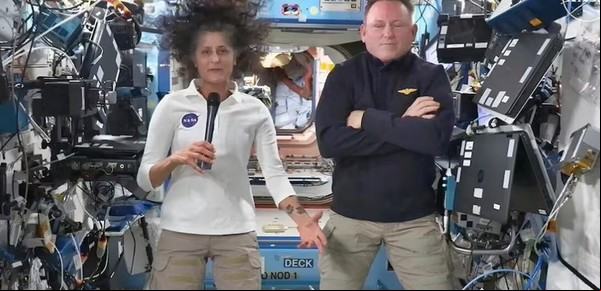 Por qué los astronautas de la NASA estuvieron varados nueve meses en el espacio