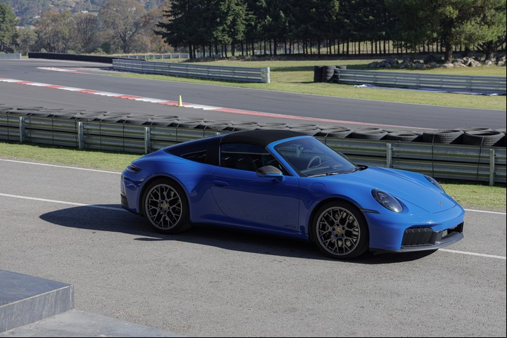 El Porsche 911 GTS se presentará en breve en la Argentina.