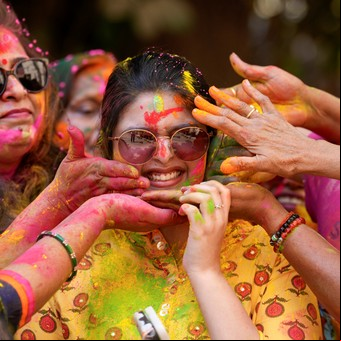 Las mejores imágenes del Festival Holi, la celebración hindú que tiñe las calles de colores