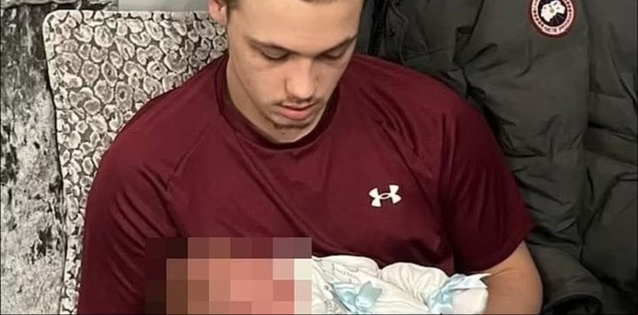 Dramático momento y heroico rescate: envolvió a su bebe en sus calzoncillos para salvarla de un incendio
