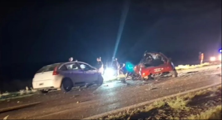 Cuatro muertos tras un violento choque sobre Ruta 3. Hay una nena fallecida. Foto: Gentileza Diario Río Negro