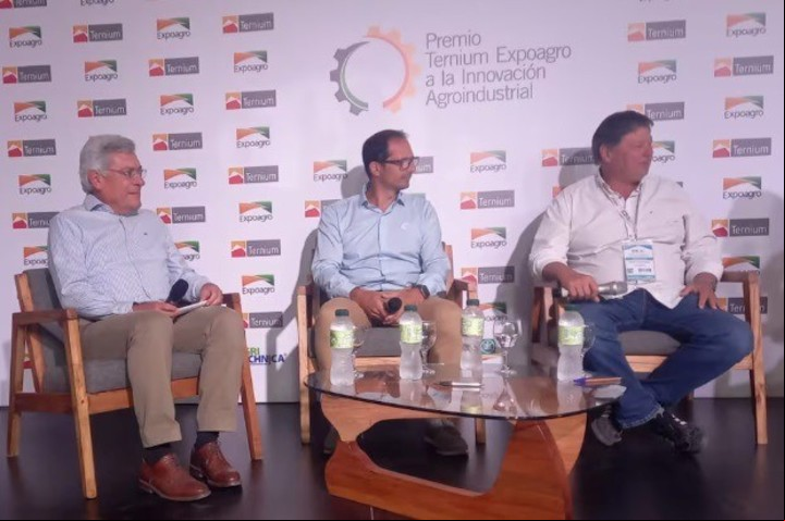 Martín Berardi, presidente de Ternium, Gustavo Crucianelli, titular de la firma homónima de maquinaria agrícola, y Martín Schvartzman, CEO de Exponenciar, la empresa organizadora de Expoagro.