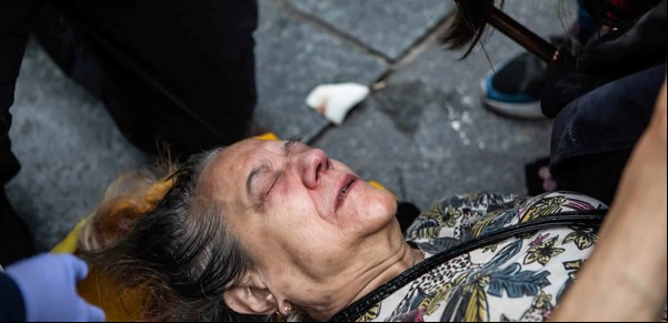 La jubilada golpeada en la marcha apuntó contra Patricia Bullrich y explicó por qué siempre se acerca a hablar con los policías