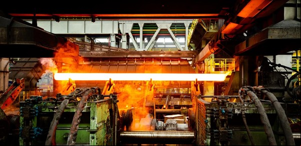 Techint fabrica el 25% de los tubos para la industria que impulsa Trump: cómo es la planta donde el acero se calienta a 1.250 grados