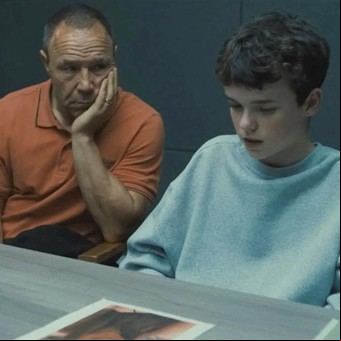"Perdón hijo, tendría que haber hecho más": qué nos enseña la serie Adolescencia