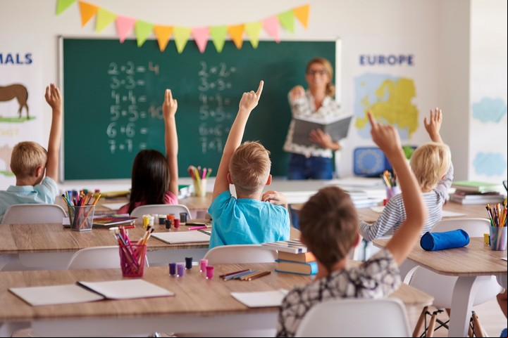 El programa está diseñado para que los docentes participen entre dos y cinco años. Foto: Freepik.