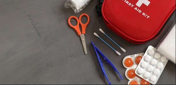 Qué debe tener un kit de emergencia: algunas recomendaciones para una urgencia de salud