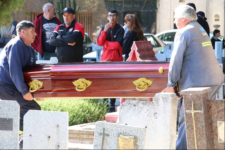 El entierro de Toti Ciliberto en el cementerio de San Martín. Foto: Movilpress.