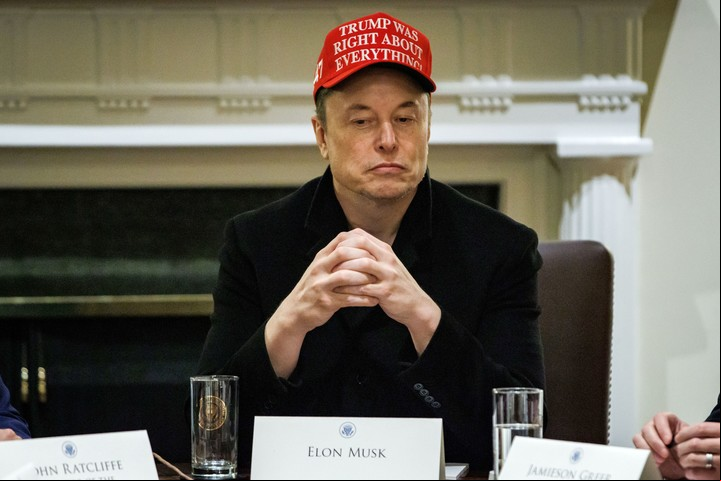 Elon Musk, en una reunión de trabajo con de la istración Trump. Foto: EFE.
