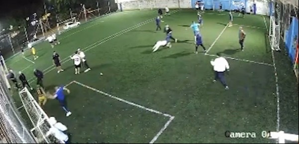 Batalla campal en Liniers: uno por uno, quiénes son los barras de Vélez que atacaron a policías que estaban jugando al fútbol