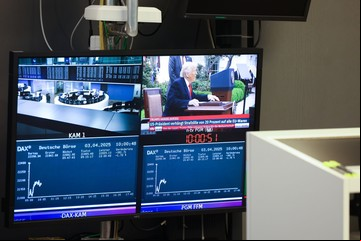 Lunes negro: saltó el riesgo país, los dólares alternativos subieron hasta 35 pesos y las reservas perforaron los US$ 25.000 millones