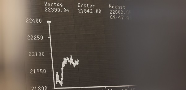 Aranceles de Donald Trump: Wall Street abre con fuertes pérdidas y el dólar se desploma